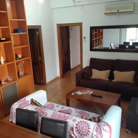 Main Central Station Apartment Валенсия Экстерьер фото