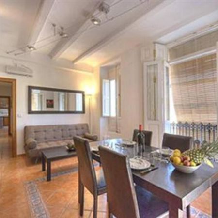 Main Central Station Apartment Валенсия Экстерьер фото